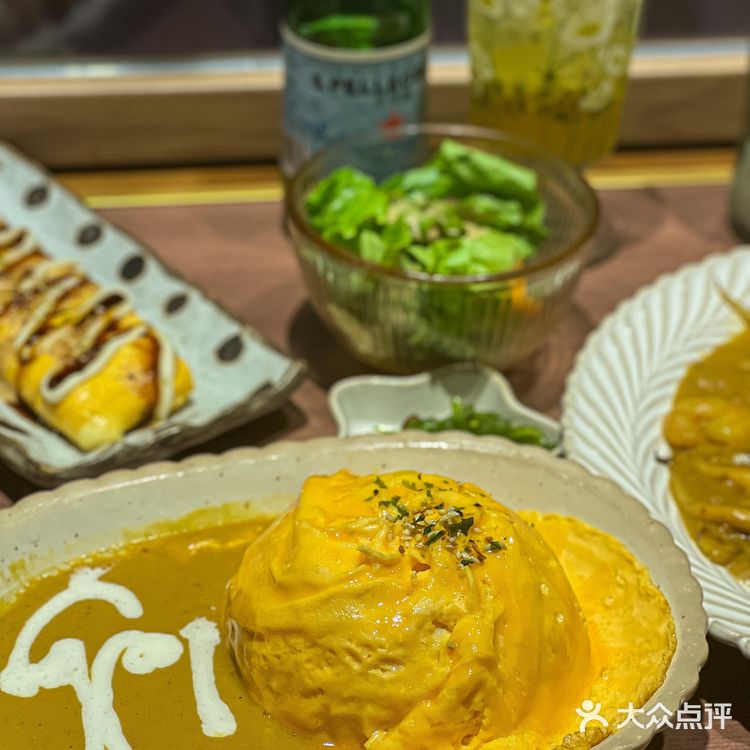 为了这口手枪腿咖喱🍛蛋包饭我能炫一碗