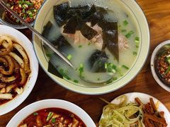 -中和裴氏蹄花(府河路店)