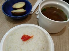 -贯一台湾牛肉面(八一七中路店)