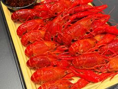 -肥肥虾庄·金牌油焖大虾(汉口城市广场店)