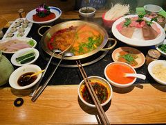 -潮火锅·麻辣牛肉火锅(观音桥方圆·LIVE店)