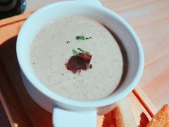 黑松露奶油蘑菇汤-蓝瓶子BlueBottle(东瓯智库店)