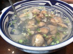 -方国老头包子·39年威海本地老字号•小船海鲜疙瘩汤