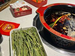 -钢管厂五区小郡肝串串香(奥克斯广场锦城万达店)