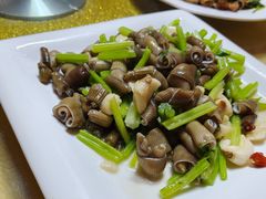 -超越海鲜屋(飞龙物业店)