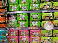 -家乐福(四元桥购物中心店)