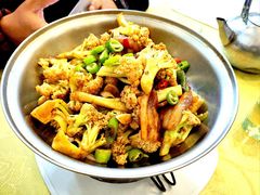 -鑫渔港海鲜本地菜·山海关浑锅(东戴河店)