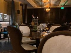 -卡佩罗意大利餐厅及酒吧Al Cappello Trattoria