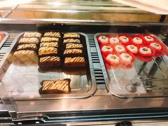 -阪尚皇·原切牛排·烤肉火锅自助(北京路店)