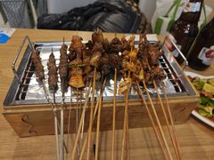 -烤满分·东北烧烤(首经贸店)