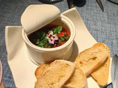 鹅肝面包-弦月窗LUNETTE BY AMANDA(复兴路店)