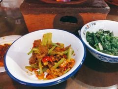 -富正毅三下锅·湘西韵味(天门山索道店)
