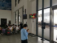 -蒲城东站