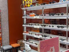 -MUJOSH木九十眼镜(月星环球港B1店)