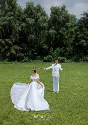 -至臻微拉婚纱摄影