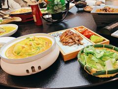 -有红鸡毛店·川菜(建设路店)