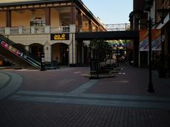 -王府井奥莱临潼小镇(临潼店)
