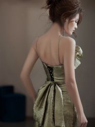 -艾米丽婚纱礼服