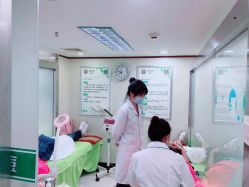 -苗医生专业祛痘·皮肤管理