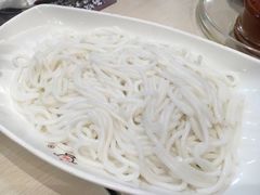 -灵芝妹子海鲜米线(香炉礁山姆店)