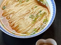 特色奥灶面配蟹肉XO酱-RIVIERA 松鹤楼(外滩店)