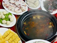-花苑美食横琴生蚝火锅(拱北粤华路店)