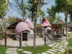 -上海滴水湖皇冠假日酒店