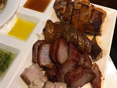 -新大咀港式茶餐厅(宝山万达店)