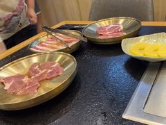 -臻牛烤肉
