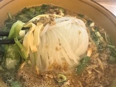 -老字号杨坡红油米线腊汁肉夹馍(东四道巷店)