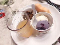 冰淇淋球-芭菲盛宴·环球美食(解放碑英利国际店)