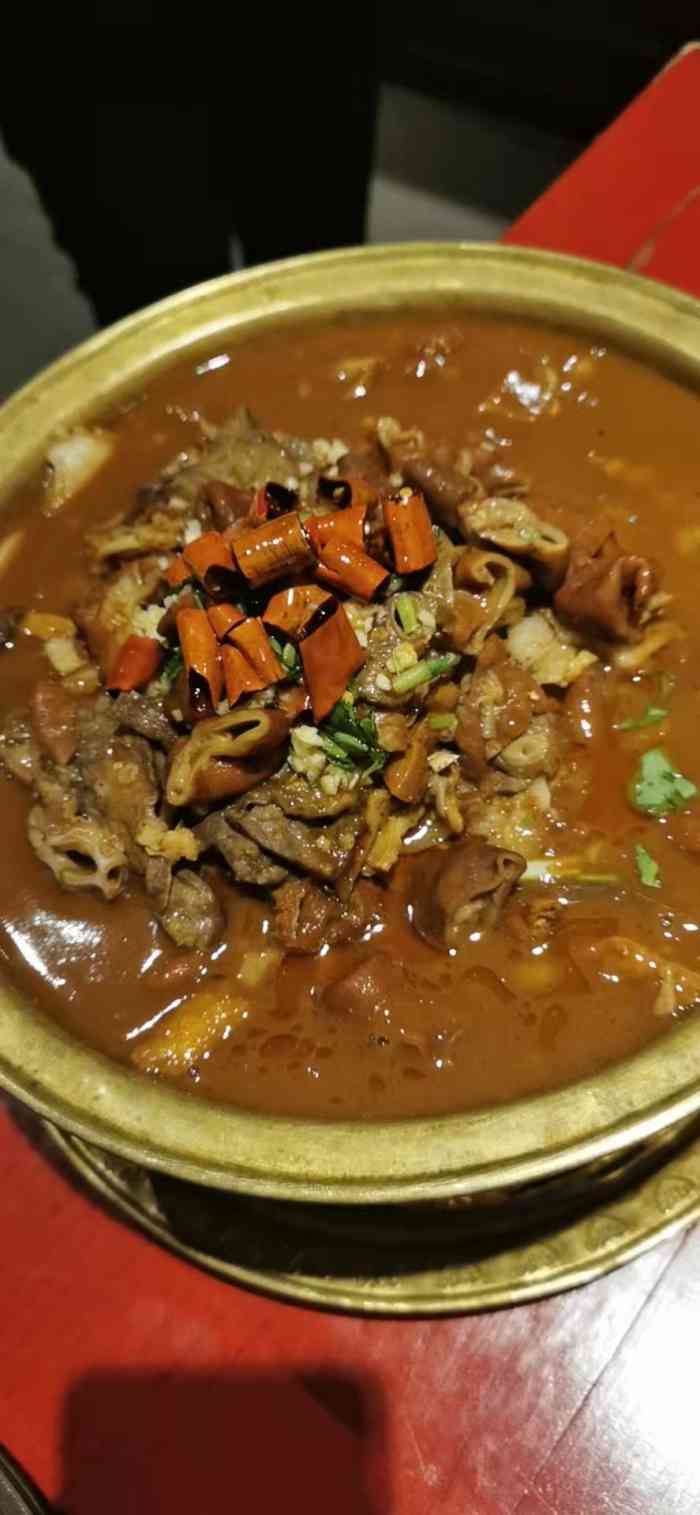 盛世家宴烤鸭新京菜