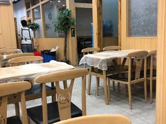 大堂-江城燕子大排档(江汉路步行街店)