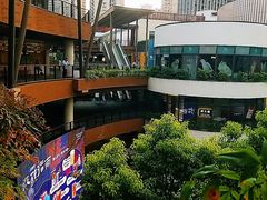 -瑞虹新天地月亮湾