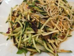 -粘豆包柴火铁锅炖