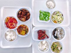 -同济大学本部学苑饮食广场