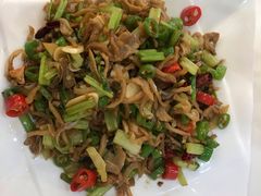 -小老板海鲜酒家(董家渡店)