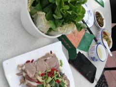 -墨脱石锅椰子鸡•香草鸭•东山羊(大东海店)