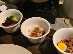 -穹六人间 people 6(岳阳路店)