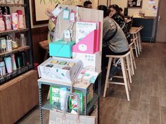 零售区-星巴克(豫园九曲桥店)