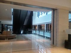 android_upload_pic-上海中航虹桥机场泊悦酒店