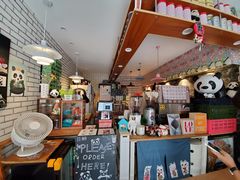 -熊猫一间店欧式奶茶铺