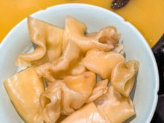 -鲜入唯煮·港式海鲜牛肉火锅(金宝街店)