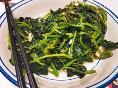 炒番薯叶-五稻厨房粤西菜(新闻店)