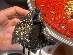 黑芝麻麻团-麻六记(凤凰汇店)