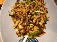 鱼香肉丝-禧福徕盆盆香川菜馆