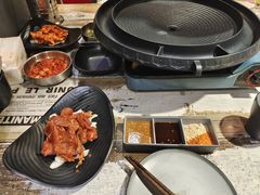 -三国惹火烤肉·中日韩烤肉集合店(百草路店)