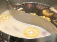 -捞王锅物料理(上海世茂广场店)