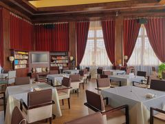 -敦煌山庄摘星阁