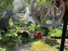 -Chom Cafe and Restaurant